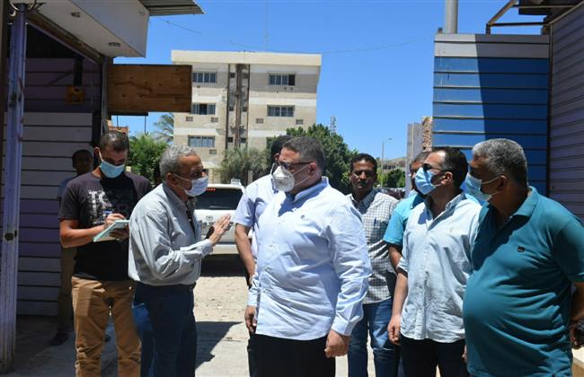 لتحسين الصورة البصرية .. محافظ البحر الأحمر يوجه بإزالة سوق الباعة الجائلين بالغردقة