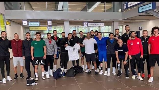  منتخب اليد يقدم رسالة شكر إلى هشام سعيد 