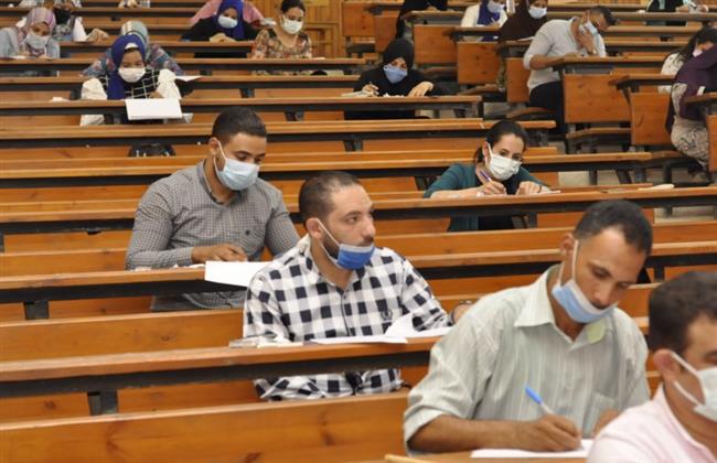 التعليم المدمج بـ«جامعة المنيا» يختتم الأسبوع الأول من الامتحانات