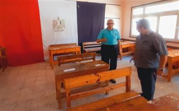   وكيل وزارة التعليم يتفقد لجنة مدرسة 6 أكتوبر للبنات ببورسعيد