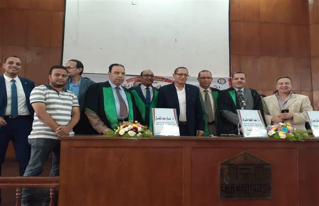 رئيس محكمة يحصل على الدكتوراه من حقوق بني سويف