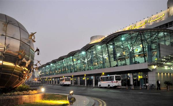 «خلال 24 ساعة».. أكثر من 14 ألف راكب أجنبي يصلون مطار القاهرة
