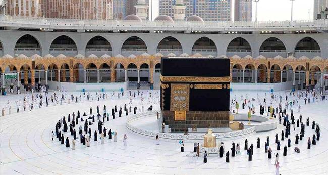 هل يجوز الذهاب لأداء العمرة قبل سداد الدين ؟.. الإفتاء تجيب