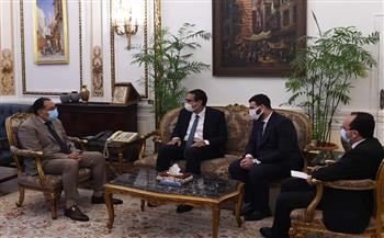   رئيس الوزراء يلتقي الشاب المصري مصطفى قنديل الرئيس التنفيذي لشركة «سويفل»