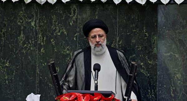 الرئيس الإيرانى يصدر أوامر عاجلة للتصدى لكورونا