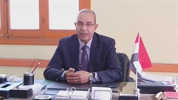 «باهى» يتابع إمتحانات الدور الثانى للشهادة الإعدادية 