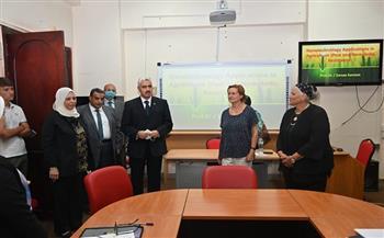 رئيس جامعة الفيوم يفتتح الدورة التدريبية في مجال تطبيقات البيولوجيا الجزيئية بكلية الزراعة