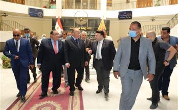 محافظ القاهرة يزور جامعة حلوان