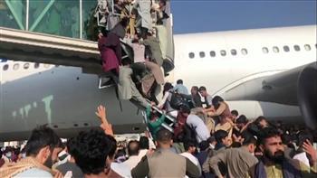 أفغانستان.. قتلى وجرحى في مطار كابل والآلاف يفرون من طالبان