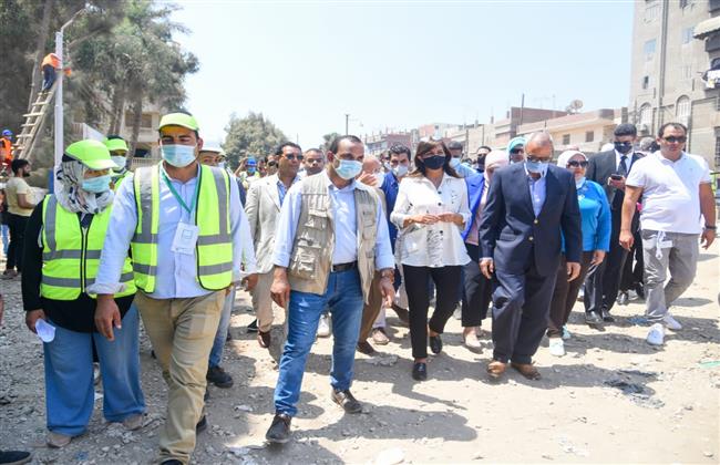 وزيرة الهجرة تتفقد مشروعات "حياة كريمة" بمحافظة القليوبية