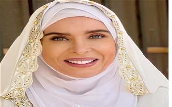 «السيدة زينب» وراء ارتداء الراقصة دينا الحجاب