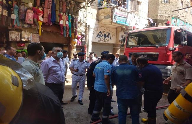 السيطرة على حريق بسنتر ملابس بالقيسارية فى أسيوط