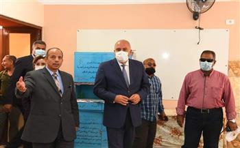 حياة كريمة.. محافظ قنا يتفقد أعمال مدرستىّ سمهود و قناطر نجع حمادى