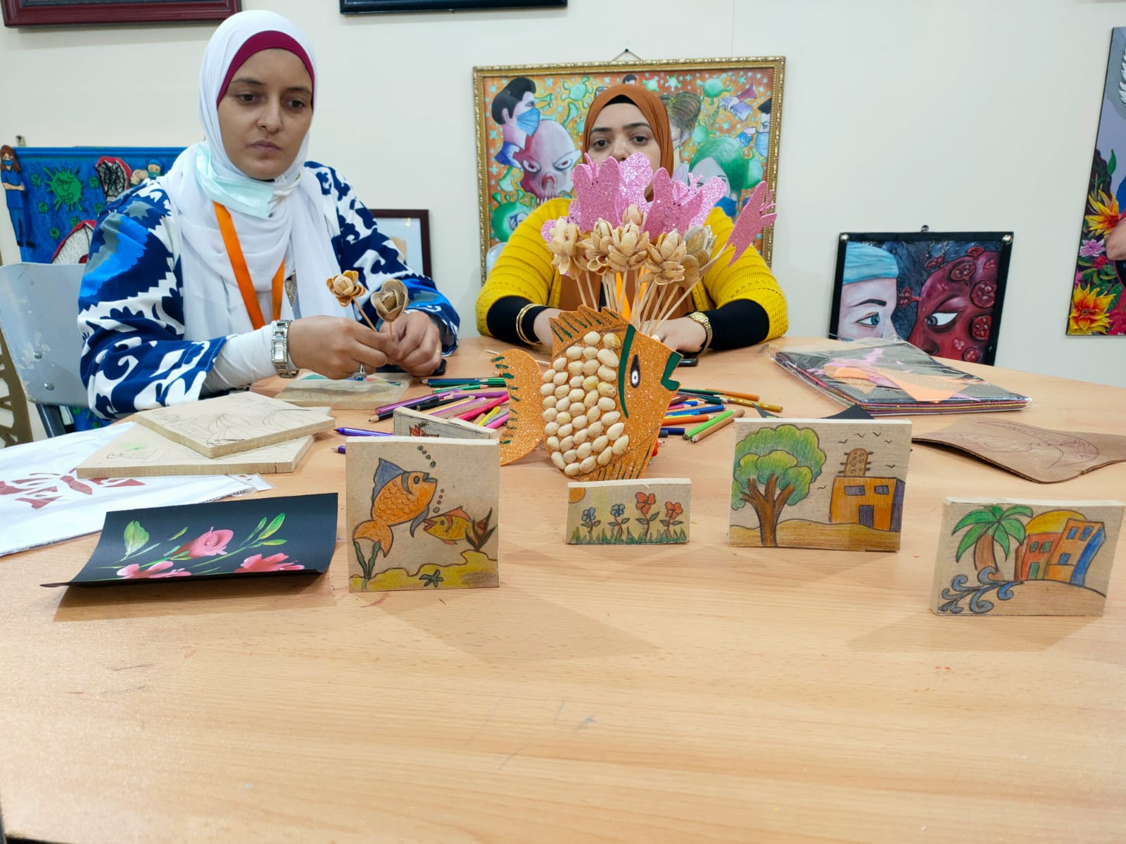 الأزهر ينظم ورشا لإعادة تدوير خامات البيئة بمعرض الإسكندرية للكتاب
