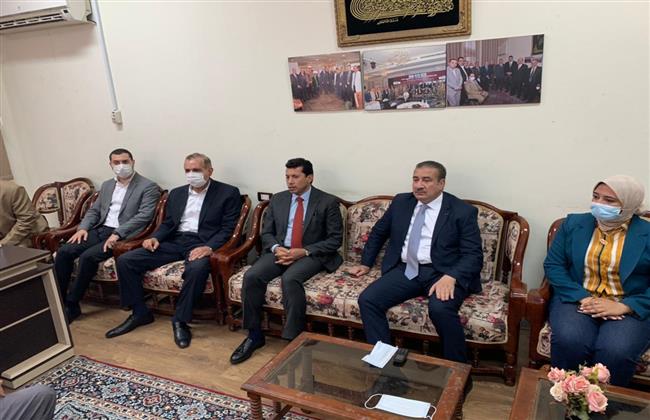 محافظ كفر الشيخ يتابع خروج ٤ من مصابي حادث كرة السرعة بدسوق