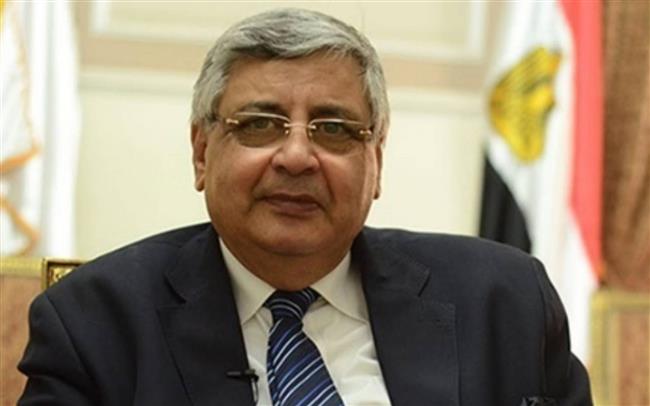 عوض تاج الدين: تعاقدنا على 25 مليون جرعة من جونسون آند جونسون