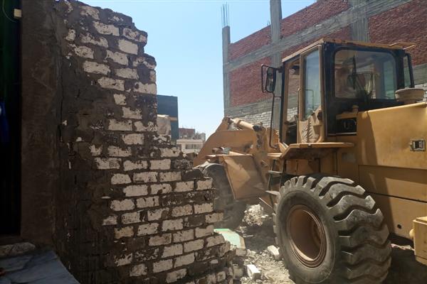 حملات مكبرة لإيقاف أعمال البناء المخالف في الإسكندرية