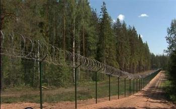   بولندا تبني سياجا على حدودها مع بيلاروس بسبب المهاجرين غير الشرعيين