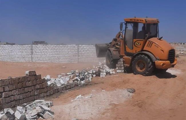 إزالة 7 حالات بناء مخالف على أملاك الدولة ببني سويف