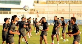 مران الزمالك.. كارتيرون يقود فقرة لتدريبات الإطالات للاعبين