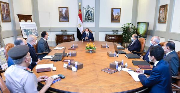 السيسي يتابع تطوير محاور ربط مناطق شرق وغرب القاهرة