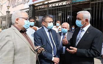 رئيس جامعة المنوفية فى زيارته اليومية لمصابى فريق السرعة