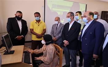 "الاتصالات" توفر الإنترنت فائق السرعة لـ ٢١ مدرسة بأسوان