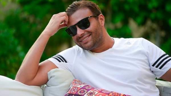 رامي صبرى يعيش حالة نشاط فنى فى الساحل الشمالى 
