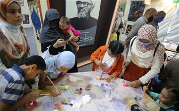   أنشطة جناح الأزهر تجذب رواد معرض الإسكندرية للكتاب