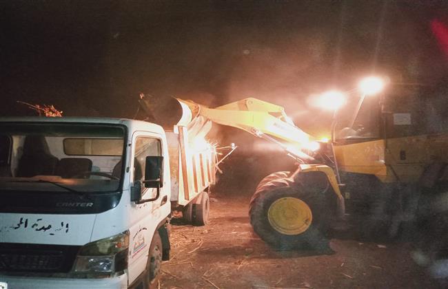 حملة نظافة ليليلة بشوارع وميادين بيلا