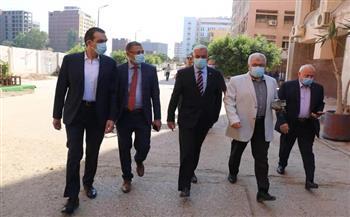 رئيس جامعة المنوفية يتابع زيارته اليومية لمصابى فريق السرعة