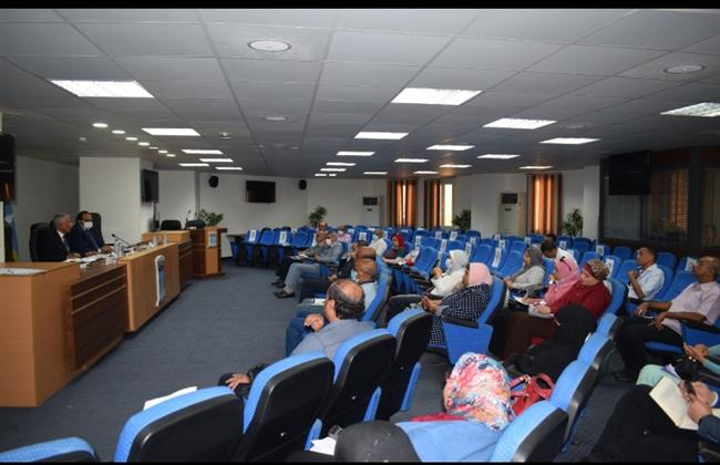 نائب محافظ إسكندرية يتابع مستجدات تقنين أوضاع واضعي اليد على أملاك الدولة 