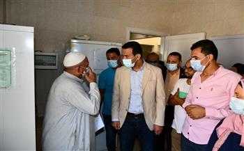 نائب محافظ الفيوم يتفقد القافلة الطبية بقرية منشأة عبد الله
