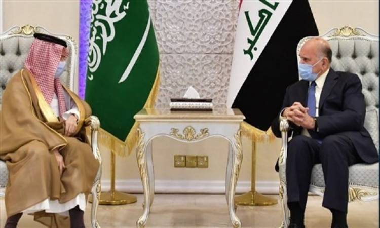 وزير خارجية السعودية يصل العراق لتمثيل بلاده في قمة بغداد