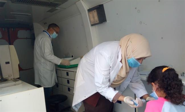 توقيع الكشف على 685 حالة خلال قافلة طبية بأبو المطامير