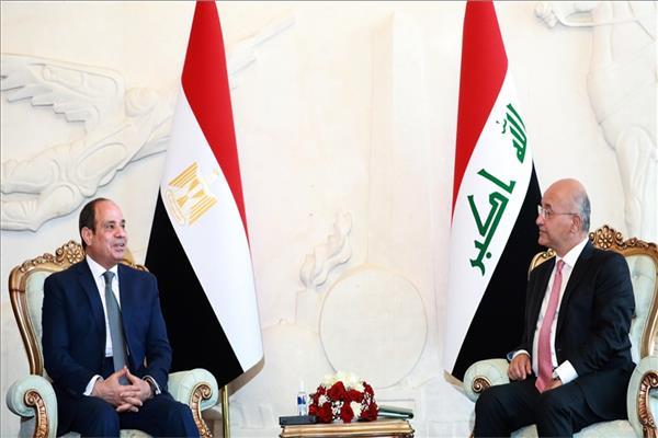 رئيس العراق يستقبل السيسى بقصر بغداد