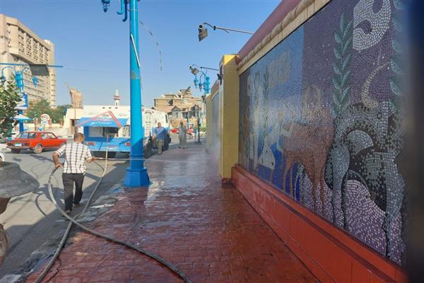 محافظ أسيوط: استمرار حملات نظافة وغسل الأرصفة بالأحياء