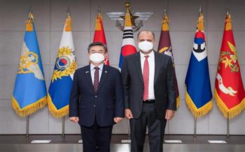   وزير دفاع كوريا الجنوبية يستقبل سفير مصر في سول 
