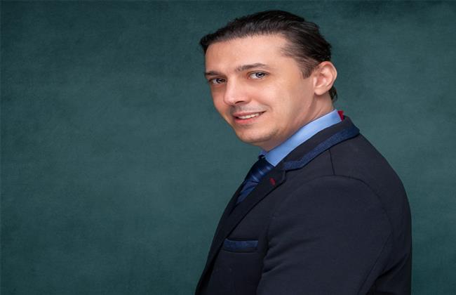 «دشتي» يستعد لتقديم برنامج جديد على«MBC مصر»