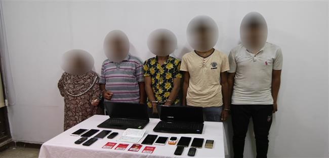 ضبط تشكيل عصابى استولى على 2 مليون من حسابات المواطنين