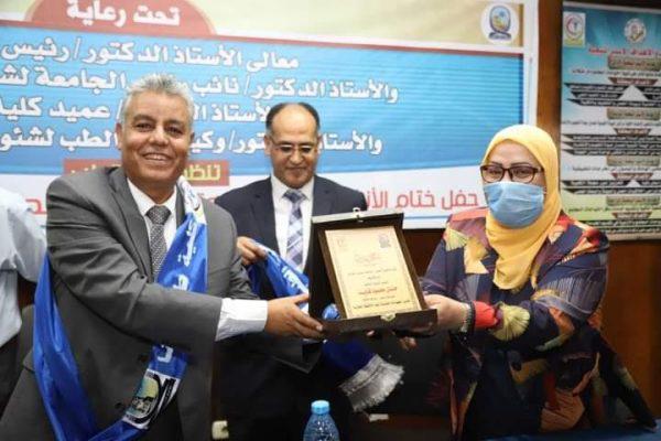 رئيس جامعة جنوب الوادى يشهد حفل ختام الأنشطة الطلابية