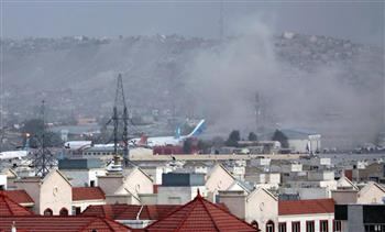   فيديو .. انفجار عنيف بمحيط مطار كابول