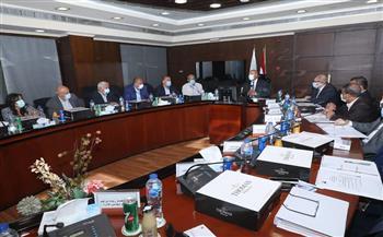 وزير النقل: القيادة السياسية وجهت بالتوسع في استخدام التقنيات الحديثة لرفع كفاءة الطرق