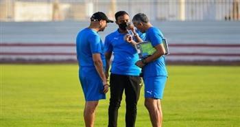  كارتيرون يُحفز لاعبي الزمالك قبل بدء المران