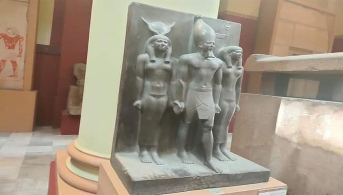 بالصور .. حملة لتنظيف الآثار بالمتحف المصري