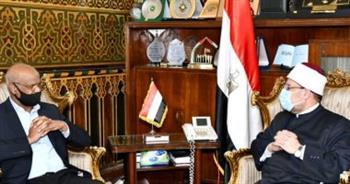 وزير الأوقاف يستقبل السفير السوداني بالقاهرة