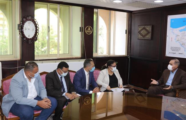 محافظ كفر الشيخ يناقش الخطة الاستثمارية لمشروع تطهير مصرف «كيتشنر»