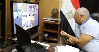 محافظ الوادي الجديد يصدر تعليمات بتخفيض رسوم ترخيص باكيات بيع وشراء التمور 