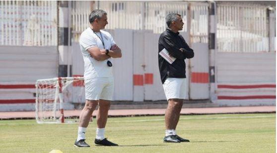  مران الزمالك.. كارتيرون يجتمع باللاعبين قبل انطلاق التدريبات
