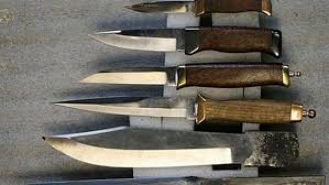 بالأسماء.. ضبط 7 من حائزى الأسلحة البيضاء خلال 24 ساعة في حلوان